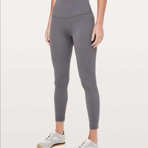 Lululemon titanium aligns 25”